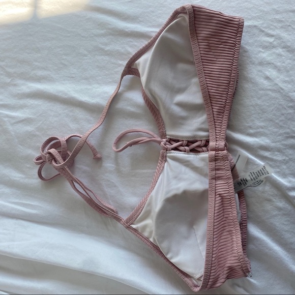 pink bikini top - Picture 3 of 4